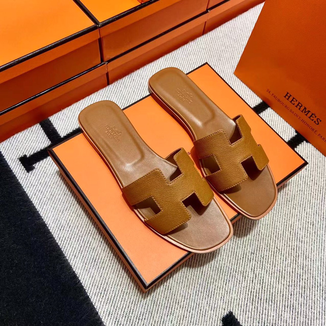 에르메스 올수공 오란 슬리퍼 샌들 앱송 136